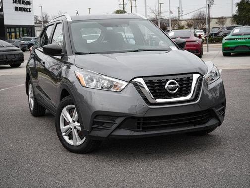 2019 Nissan Kicks S