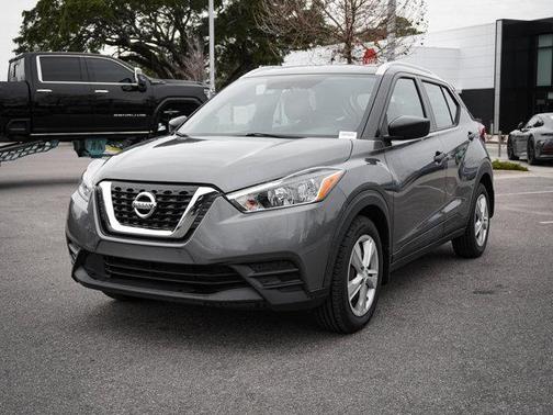 2019 Nissan Kicks S