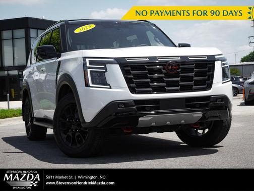 Aspen White Tricoat/Super Black 2025 Nissan Armada PRO-4X