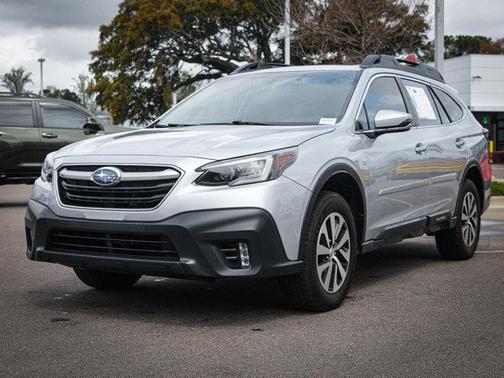 2022 Subaru Outback Premium