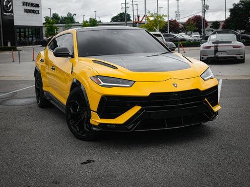 2023 Lamborghini Urus Performante