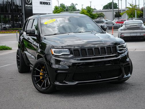 Diamond Black Crystal Pearlcoat 2018 Jeep Grand Cherokee Trackhawk