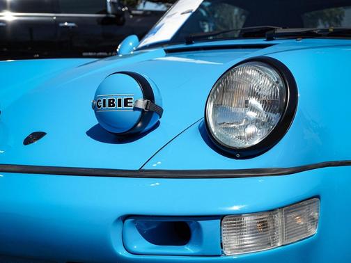 Blue 1990 Porsche 911 Carrera