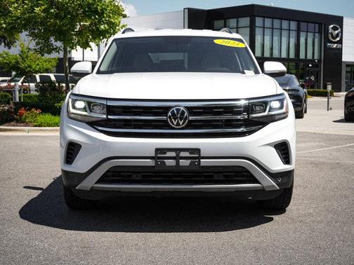 Pure White 2021 Volkswagen Atlas 3.6L SE w/Technology