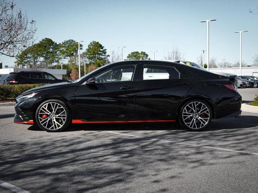2022 Hyundai ELANTRA N Base