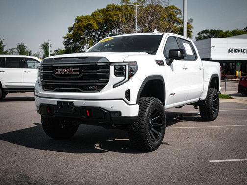 2024 GMC Sierra 1500 AT4