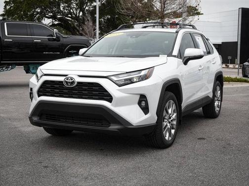 2025 Toyota RAV4 XLE Premium