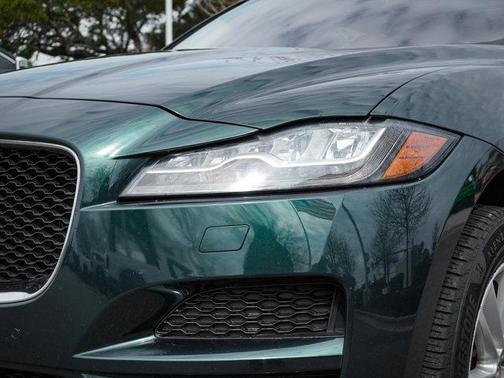 2018 Jaguar F-PACE 35t Prestige