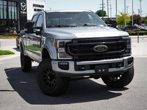 Iconic Silver Metallic 2022 Ford F-250 Lariat