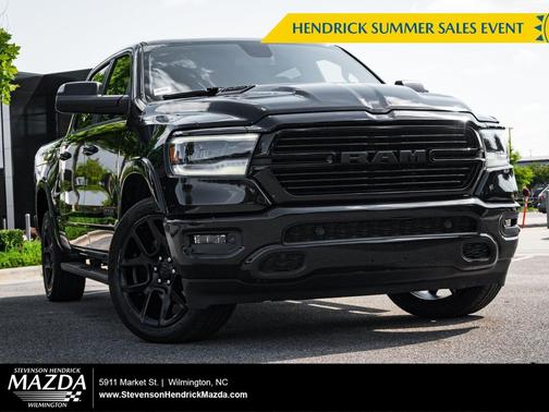 Diamond Black Crystal Pearlcoat 2020 RAM 1500 Laramie