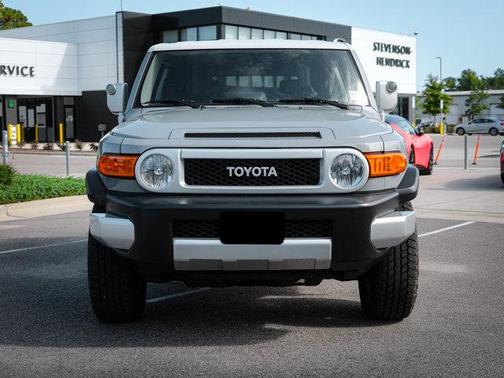 2014 Toyota FJ Cruiser Base