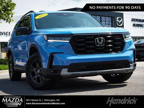 Diffused Sky Pearl 2025 Honda Pilot TrailSport