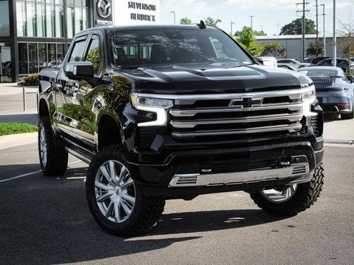 2022 Chevrolet Silverado 1500 High Country