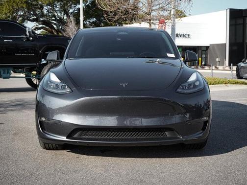2024 Tesla Model Y Performance