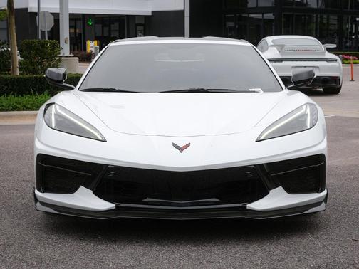 Arctic White 2020 Chevrolet Corvette Stingray w/3LT