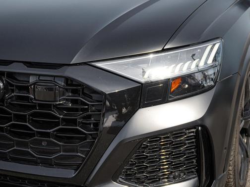 Black 2022 Audi RS Q8 4.0T