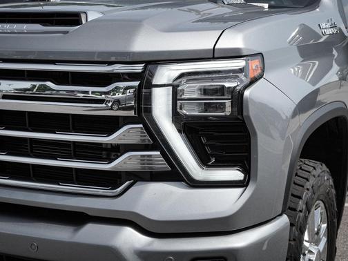 Sterling Gray Metallic 2024 Chevrolet Silverado 2500 High Country