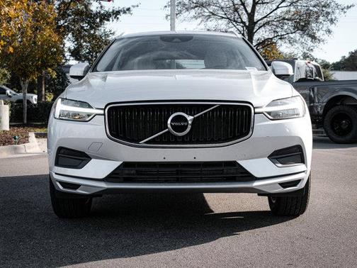2020 Volvo XC60 T6 Momentum