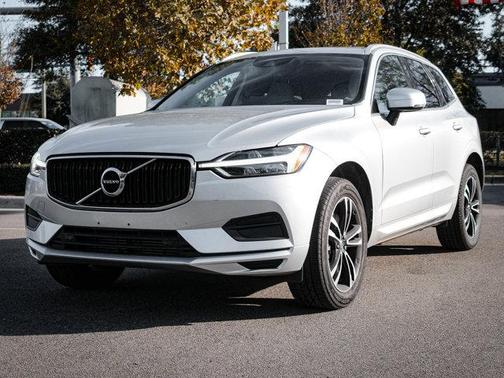 2020 Volvo XC60 T6 Momentum