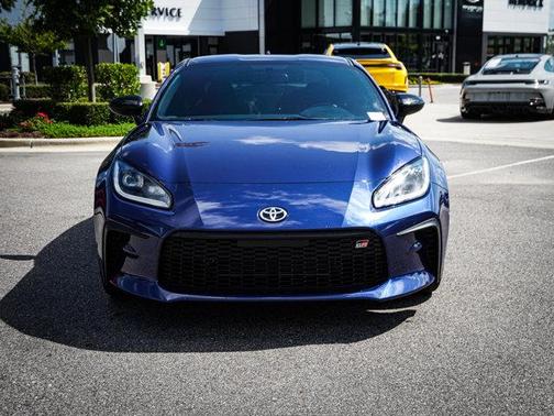 2025 Toyota GR86 Premium
