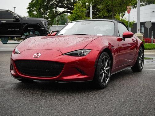 Soul Red Crystal Metallic 2019 Mazda MX-5 Miata Grand Touring