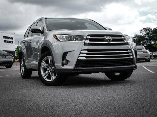 2017 Toyota Highlander Limited