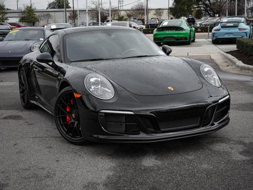 2019 Porsche 911 Carrera GTS