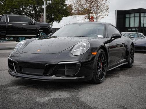 2019 Porsche 911 Carrera GTS