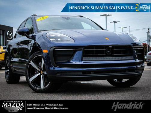 2022 Porsche Macan Base