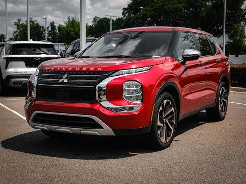 2022 Mitsubishi Outlander SE