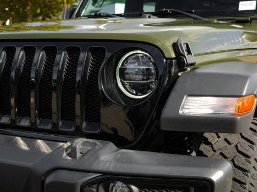 2022 Jeep Wrangler Willys