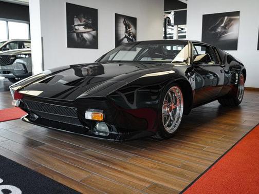 1973 DeTomaso Pantera 