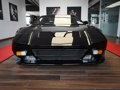 1973 DeTomaso Pantera 