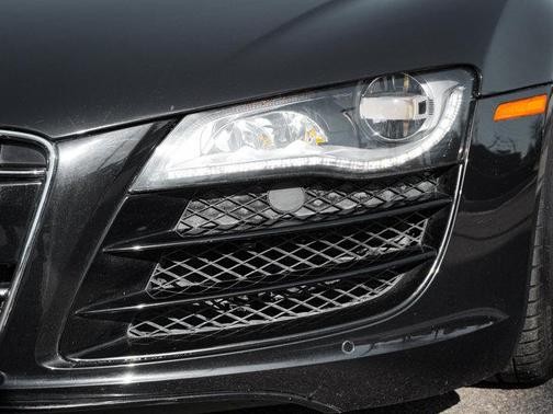 2010 Audi R8 5.2 quattro