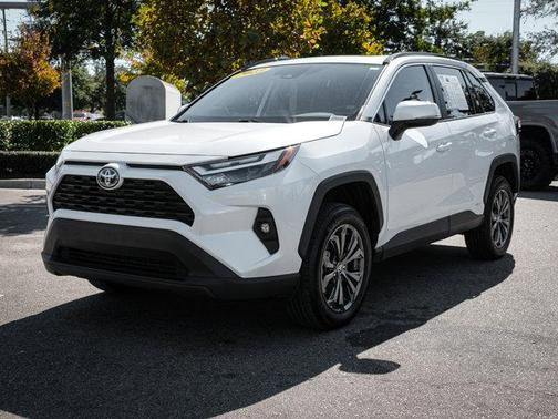 2023 Toyota RAV4 Hybrid XLE Premium