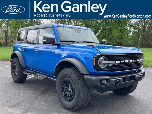 VELOCITY BLUE METALLIC 2023 Ford Bronco Wildtrak