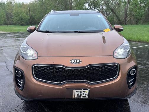 Burnished Copper 2017 Kia Sportage EX