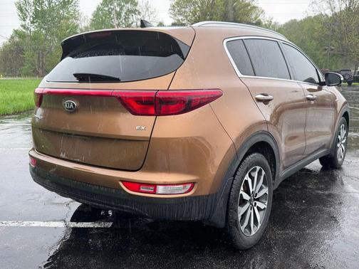 Burnished Copper 2017 Kia Sportage EX