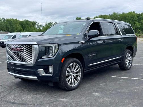 Hunter Metallic 2021 GMC Yukon XL Denali