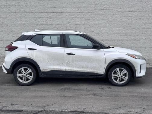 2021 Nissan Kicks S