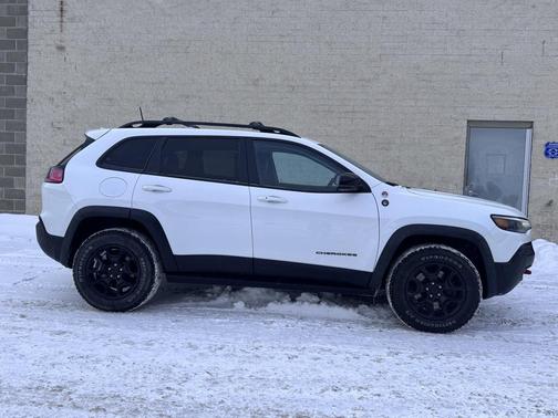 2022 Jeep Cherokee Trailhawk