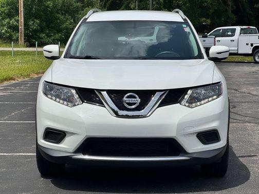 Glacier White 2016 Nissan Rogue S