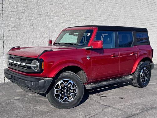 2024 Ford Bronco Outer Banks