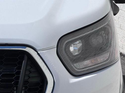 Oxford White 2026 Ford Transit-250 Base