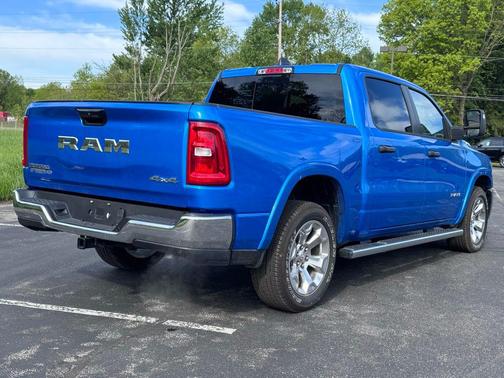 Hydro Blue Pearlcoat 2025 RAM 1500 Big Horn/Lone Star
