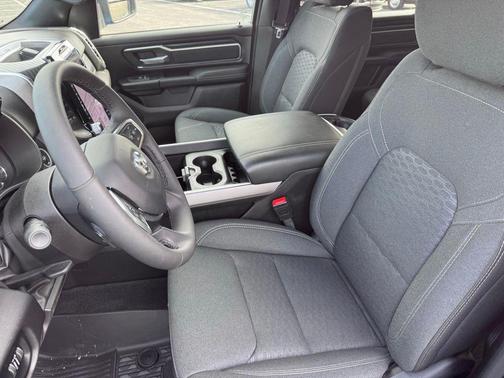 Hydro Blue Pearlcoat 2025 RAM 1500 Big Horn/Lone Star