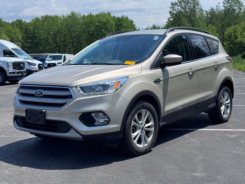 WHITE GOLD METALLIC 2018 Ford Escape SEL
