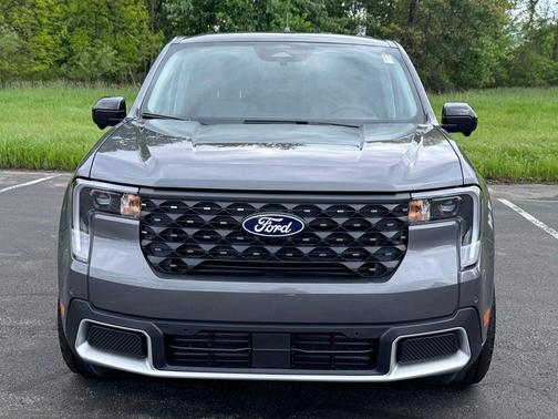 CARBONIZED GRAY METALLIC 2026 Ford Maverick Lariat