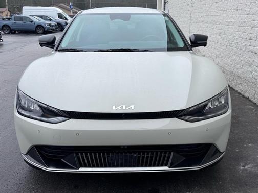 2022 Kia EV6 Wind