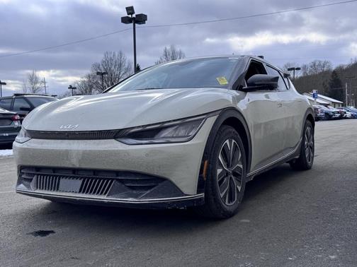 2022 Kia EV6 Wind